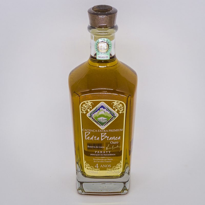 Cachaça Pedra Branca Extra Premium Reserva do Lucio - 750ml